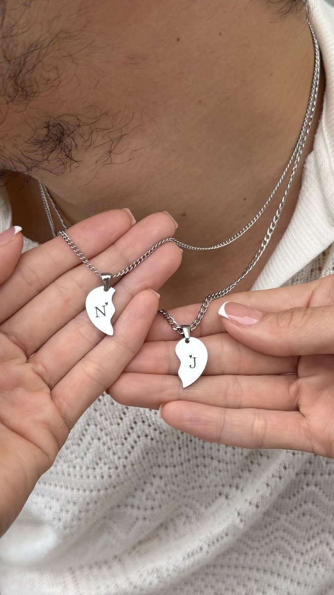 Collar Mi Otra Mitad con iniciales grabadas