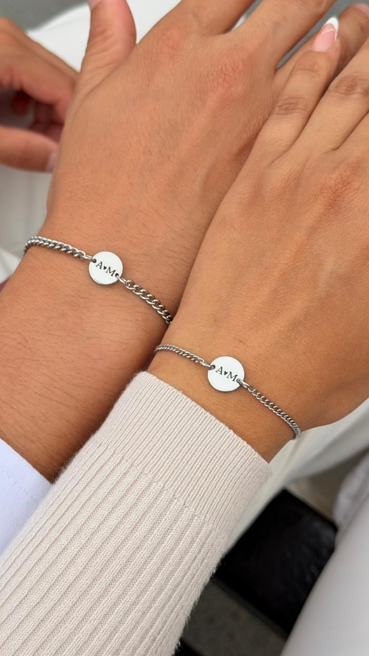 Pulsera Initials dorada