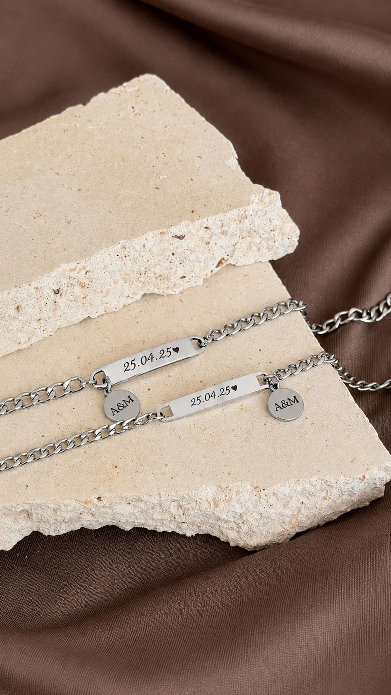 Pulsera Love Circle dorada