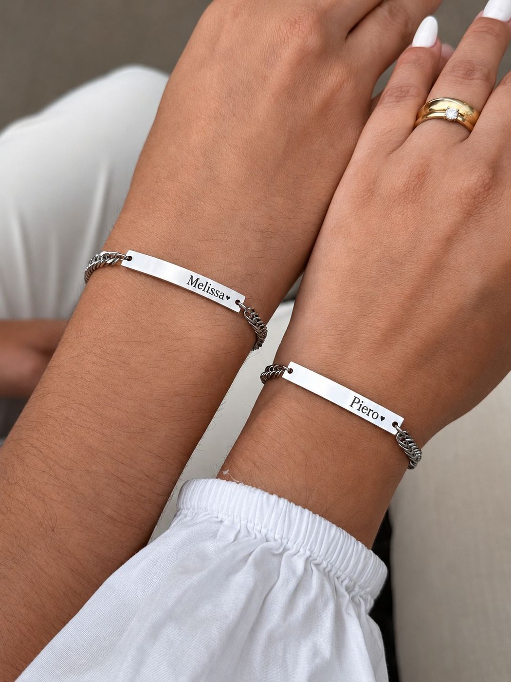 Pulsera New Love dorada